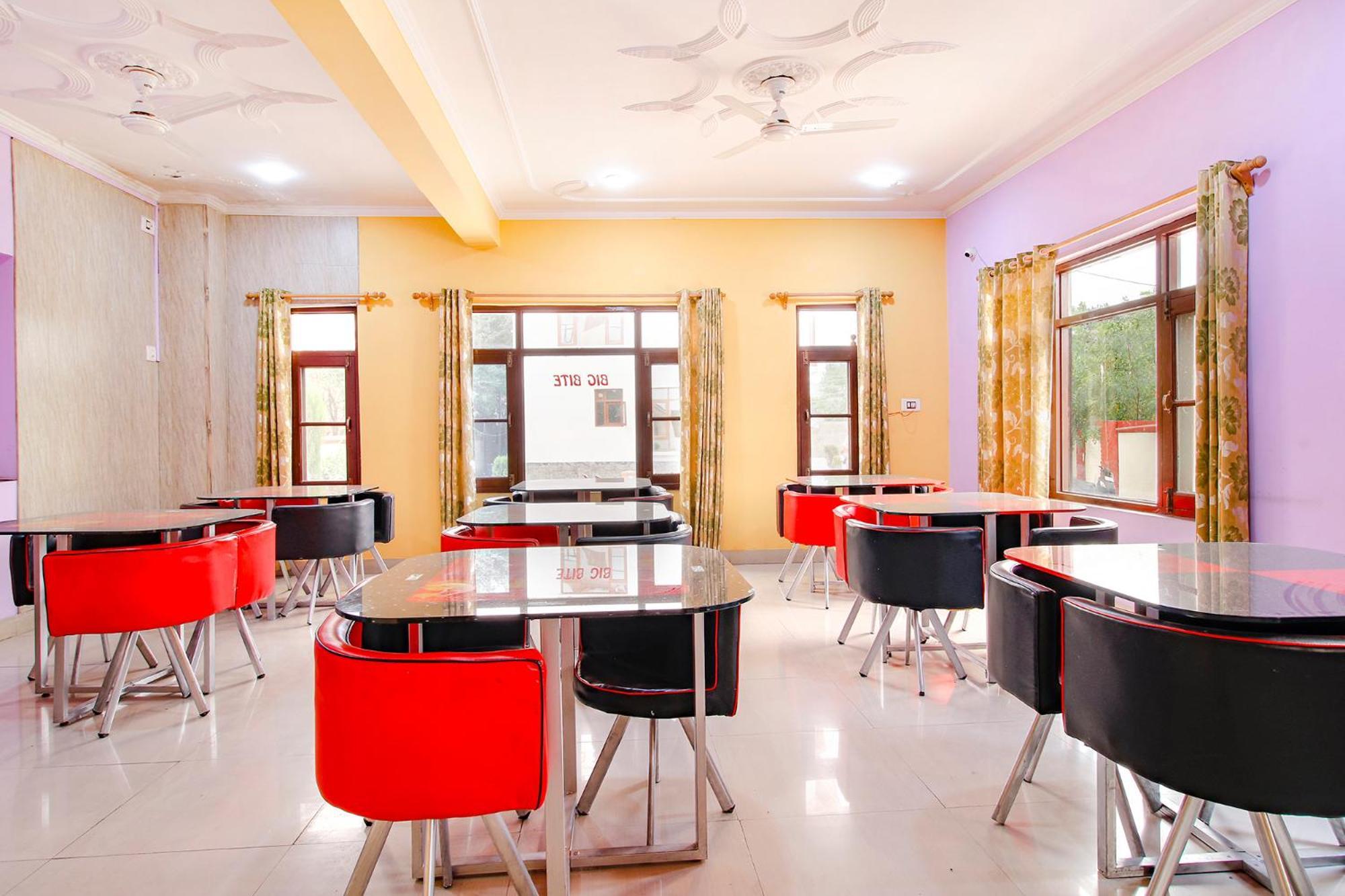 Fabhotel Grand Comforts Haidarpur Zewnętrze zdjęcie